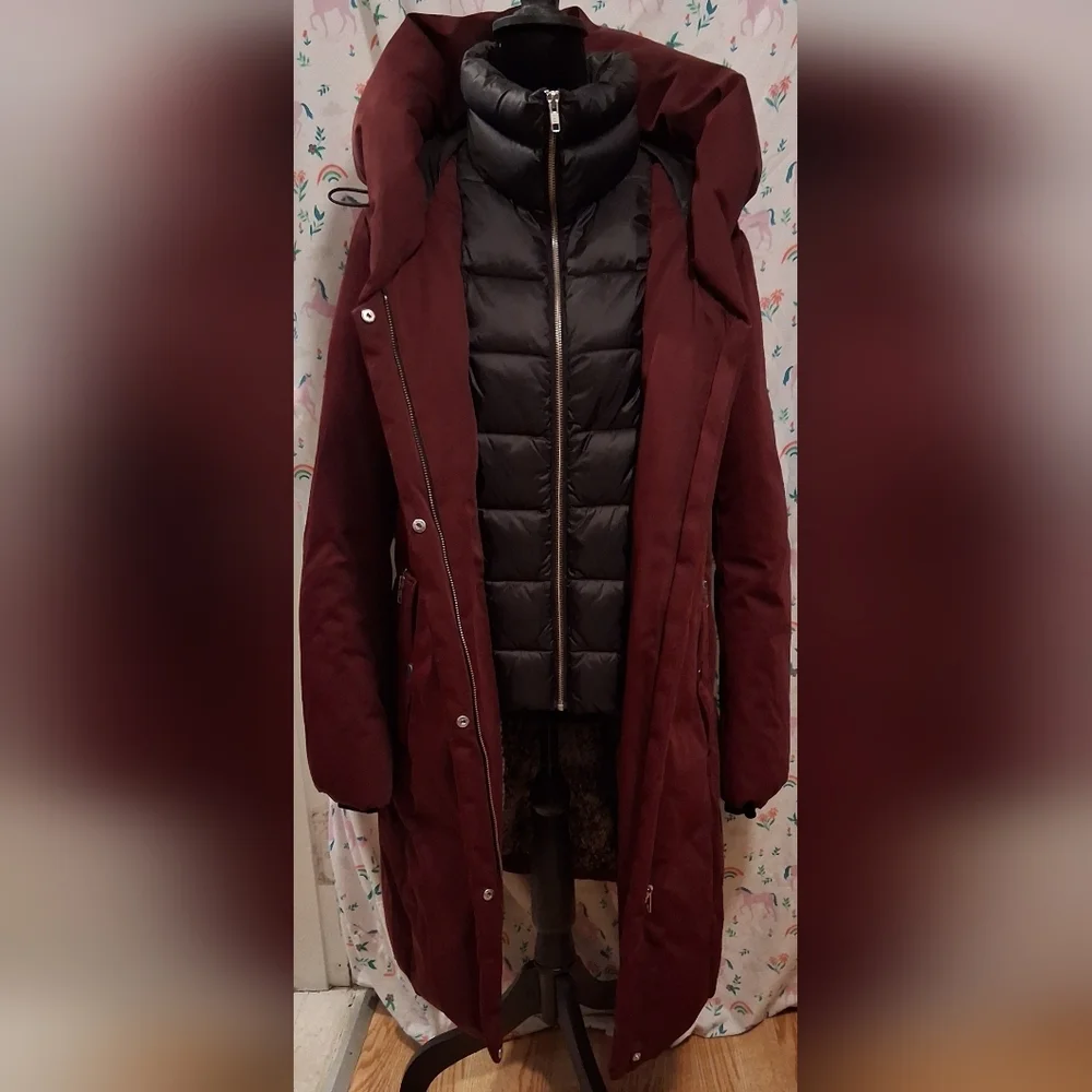 NWOT Sandova Genoa Plum Double Breast 700+ Down Puffer Fitted Ski Jacket SZ L